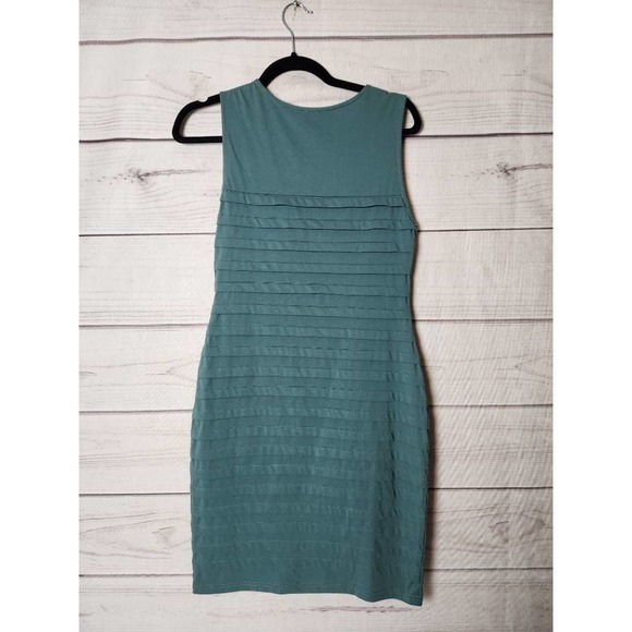 Esley Womens Sheath Dress Green Tiered Knee Length Sleeveless Lace M New - Picture 2 of 6